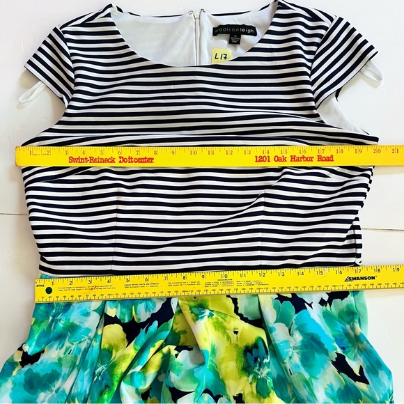Madison Leigh Floral/Stripes Dress Size 14 - Picture 10 of 15